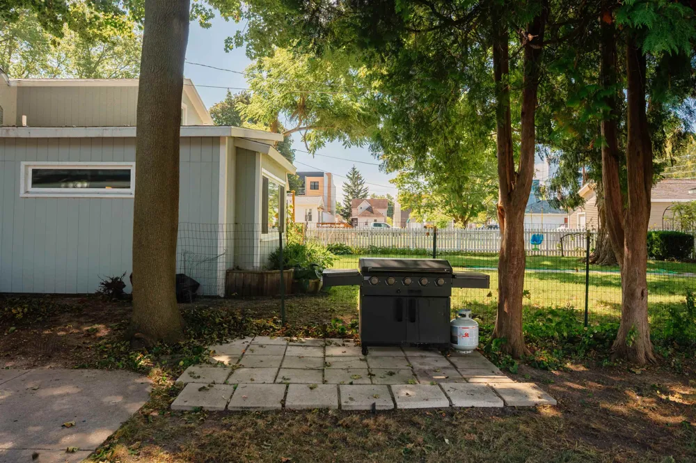 131 Spruce Traverse City City, MI 49684