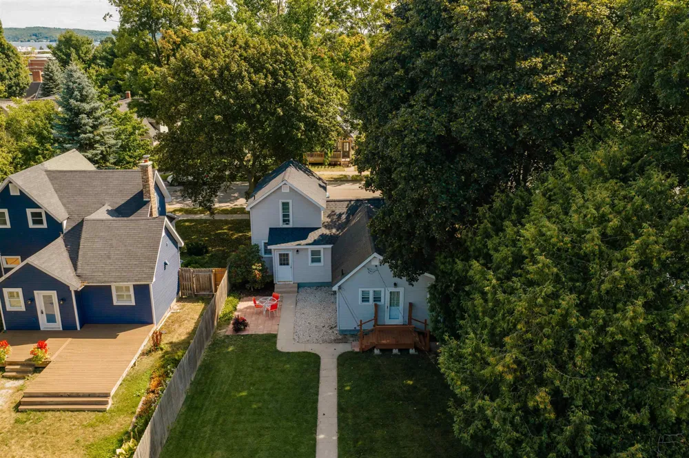 131 Spruce Traverse City City, MI 49684