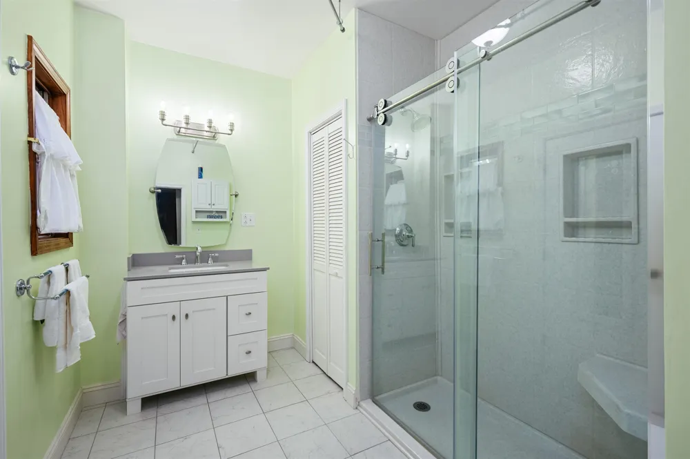 131 Spruce Traverse City City, MI 49684