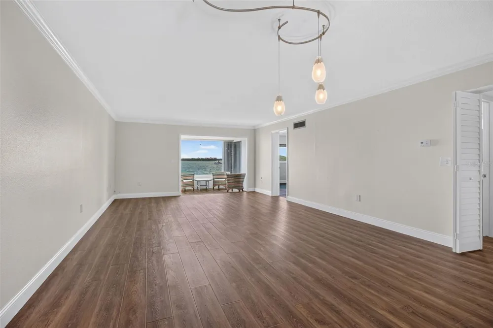 280 126TH AVENUE #103 Treasure Island, FL 33706