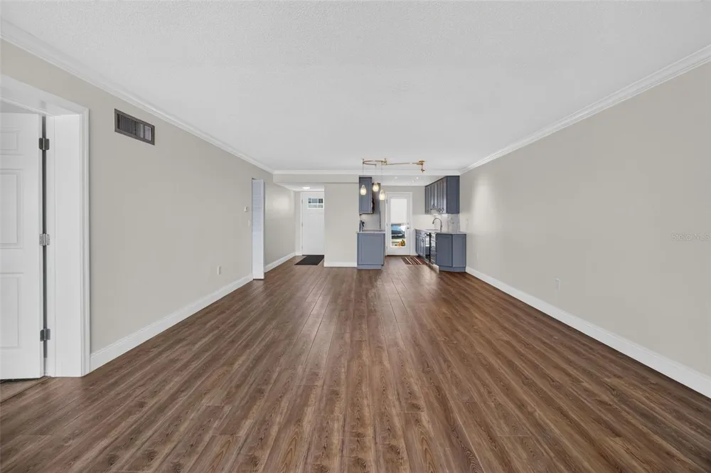 280 126TH AVENUE #103 Treasure Island, FL 33706