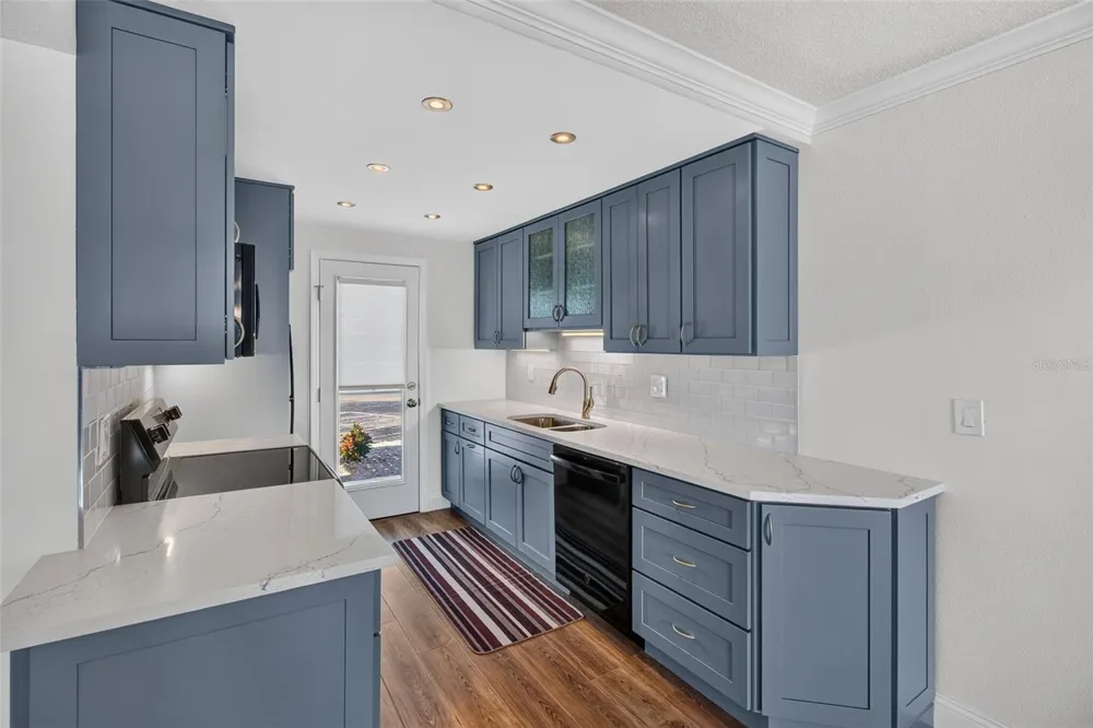 280 126TH AVENUE #103 Treasure Island, FL 33706