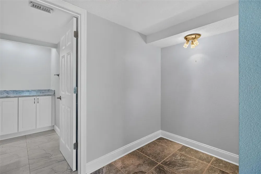 280 126TH AVENUE #103 Treasure Island, FL 33706
