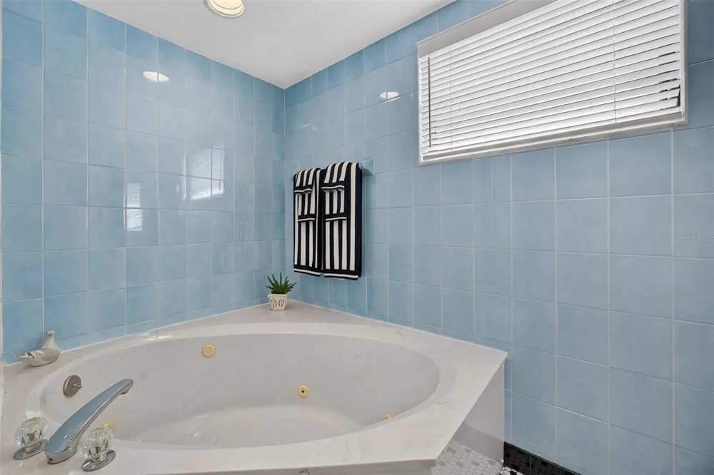 1116 HAWKS NEST COURT Punta Gorda, FL 33950
