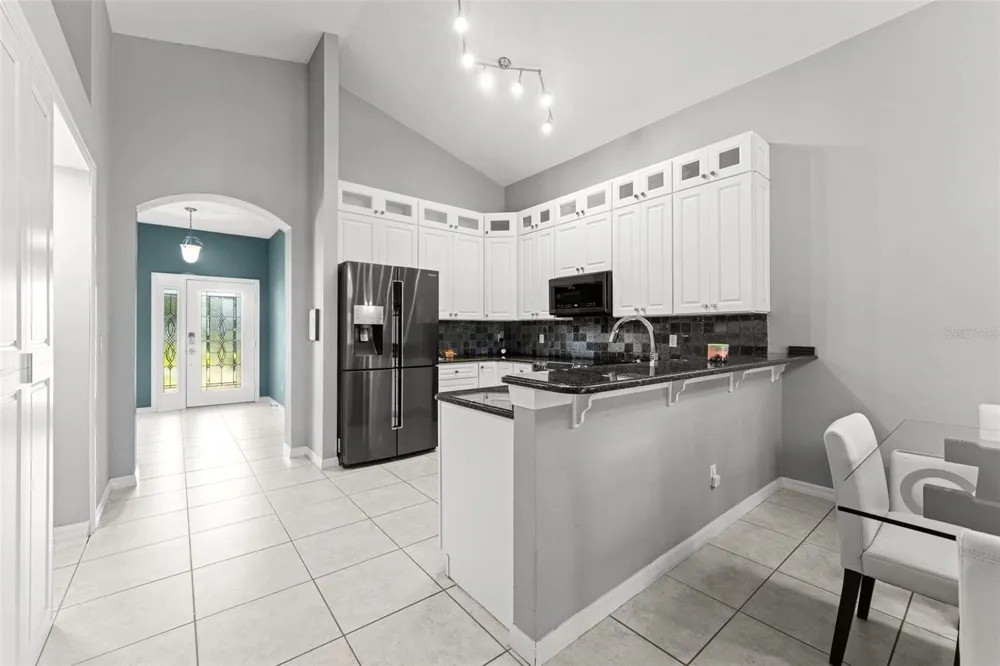 10037 PORTOFINO DRIVE Orlando, FL 32832