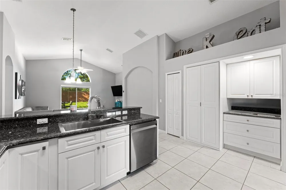 10037 PORTOFINO DRIVE Orlando, FL 32832