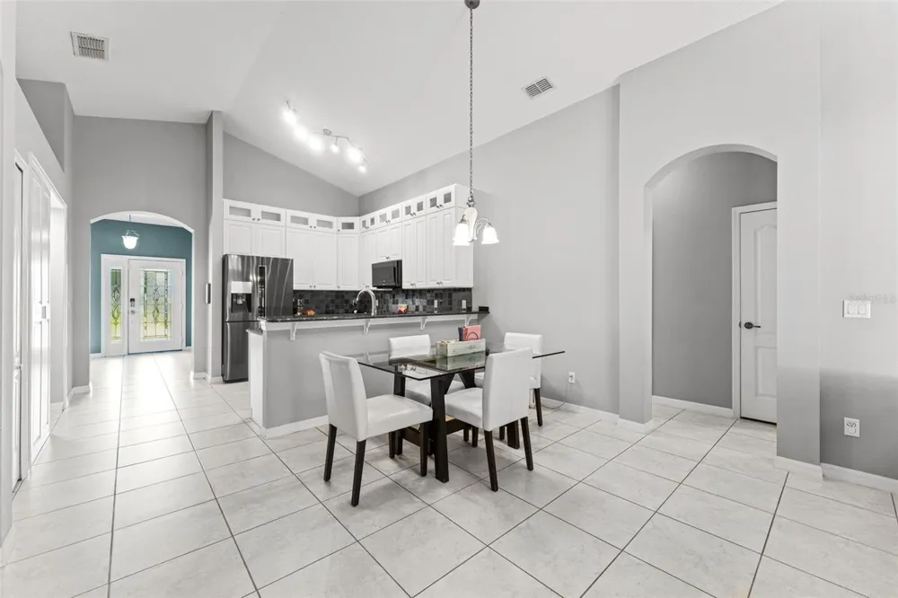 10037 PORTOFINO DRIVE Orlando, FL 32832