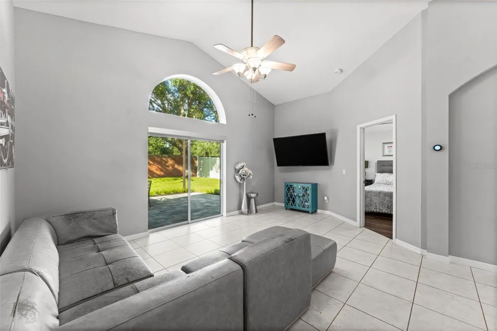 10037 PORTOFINO DRIVE Orlando, FL 32832