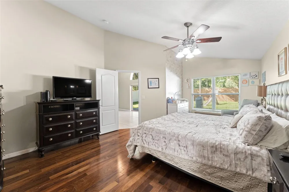 10037 PORTOFINO DRIVE Orlando, FL 32832