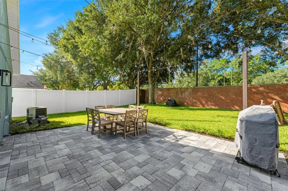 10037 PORTOFINO DRIVE Orlando, FL 32832