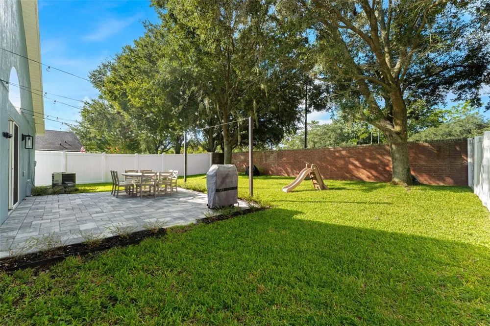 10037 PORTOFINO DRIVE Orlando, FL 32832