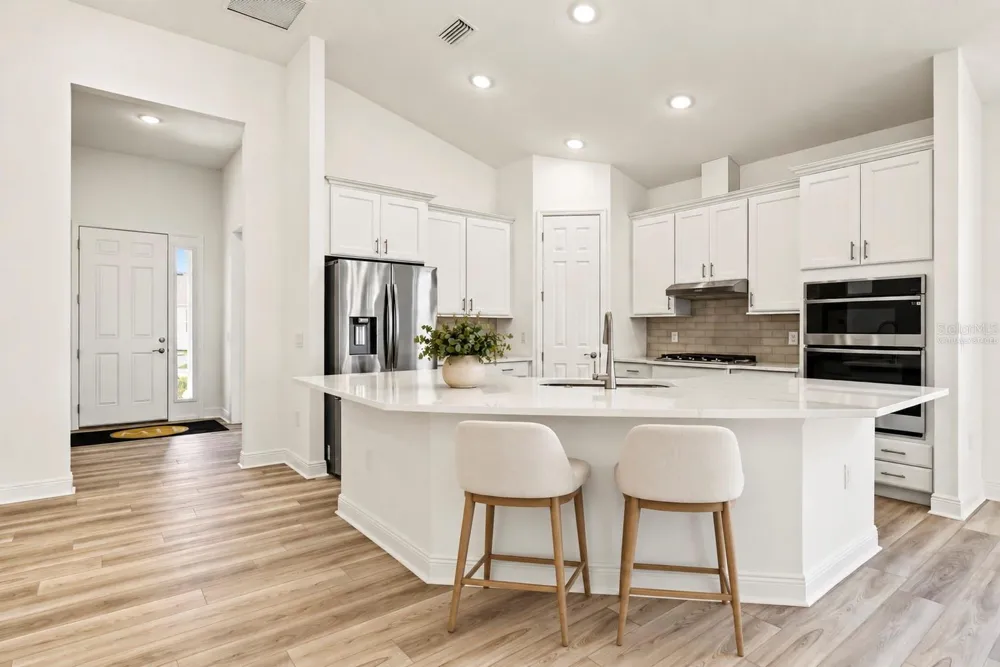 3951 KENNEBUNK LOOP Mount Dora, FL 32757
