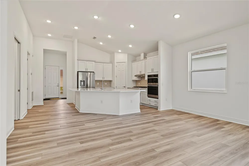 3951 KENNEBUNK LOOP Mount Dora, FL 32757