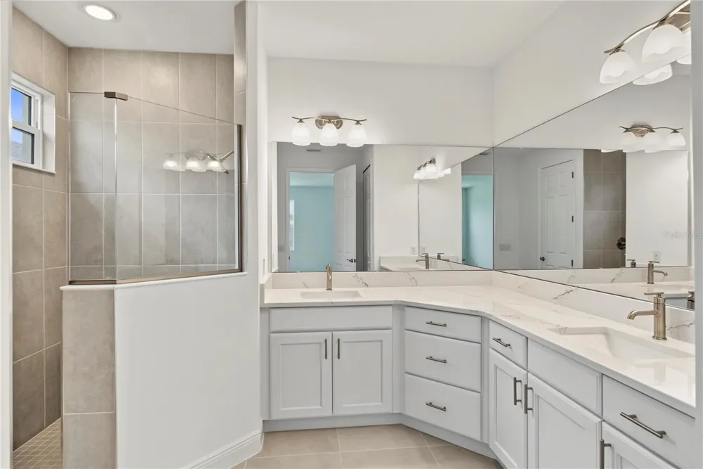 3951 KENNEBUNK LOOP Mount Dora, FL 32757