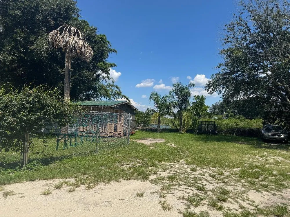 812 US HIGHWAY 17 92 S Davenport, FL 33837