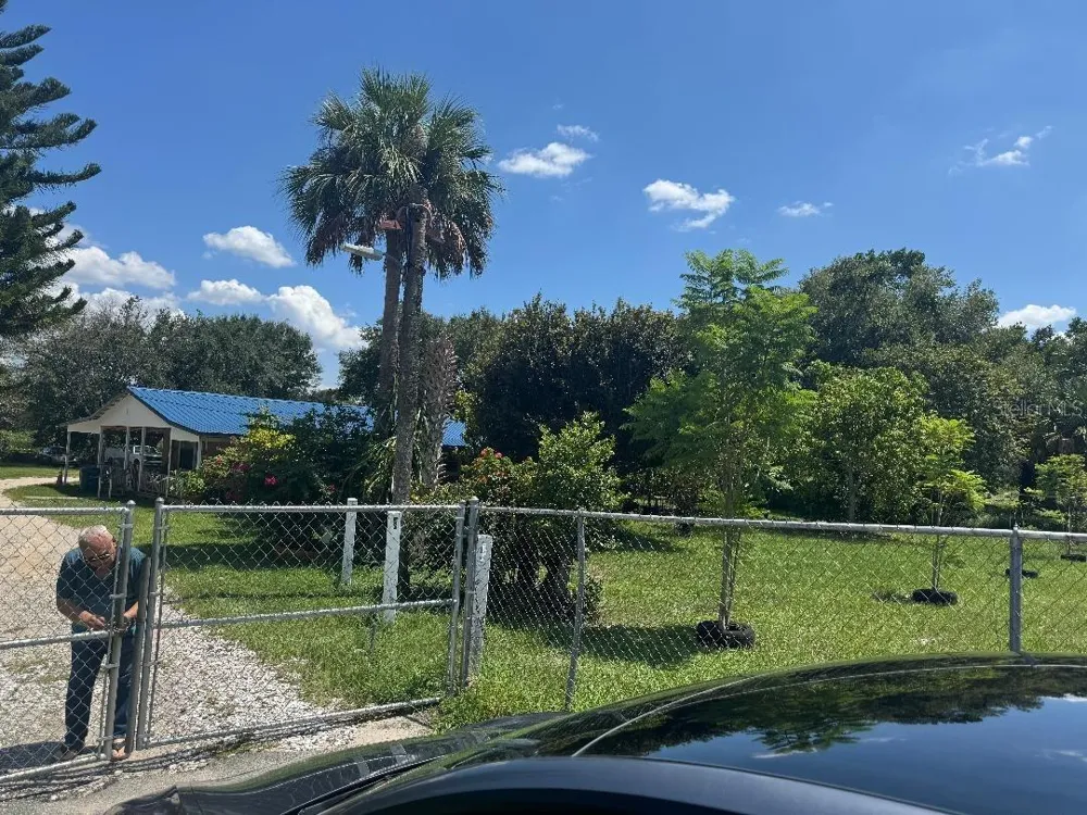 812 US HIGHWAY 17 92 S Davenport, FL 33837