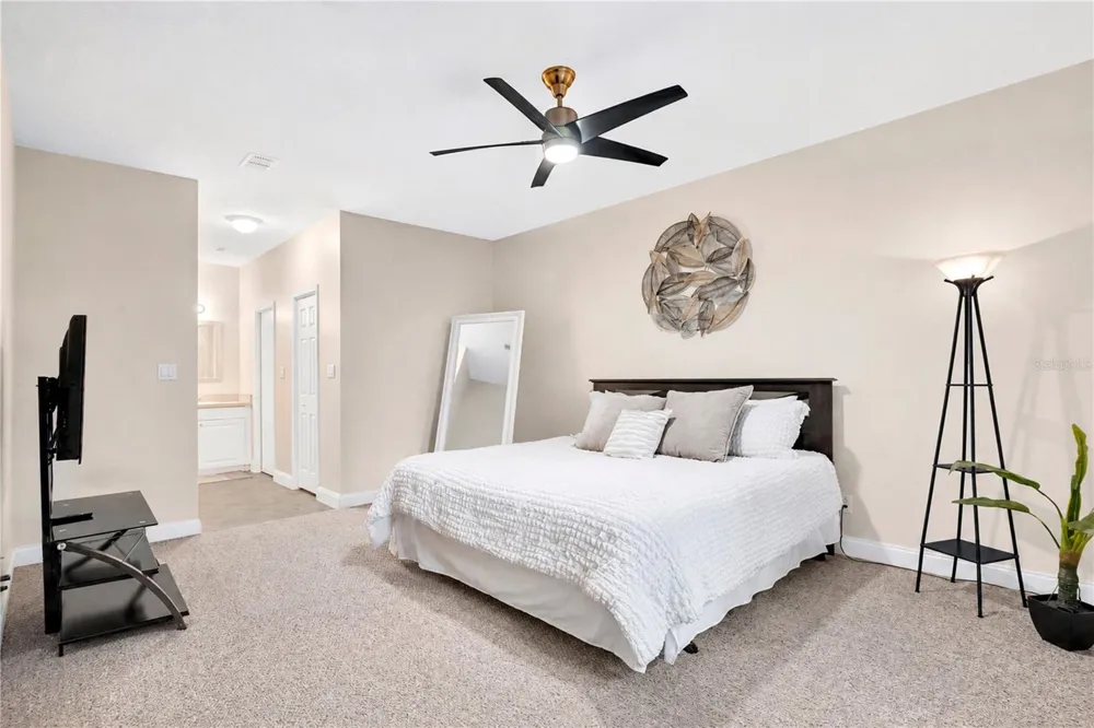 8825 CORAL PALMS COURT #B Kissimmee, FL 34747