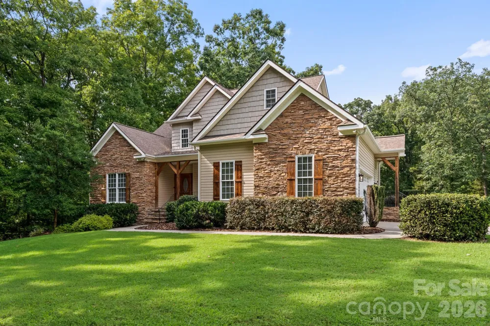 3321 Lower Lake Road Thomasville, NC 27360