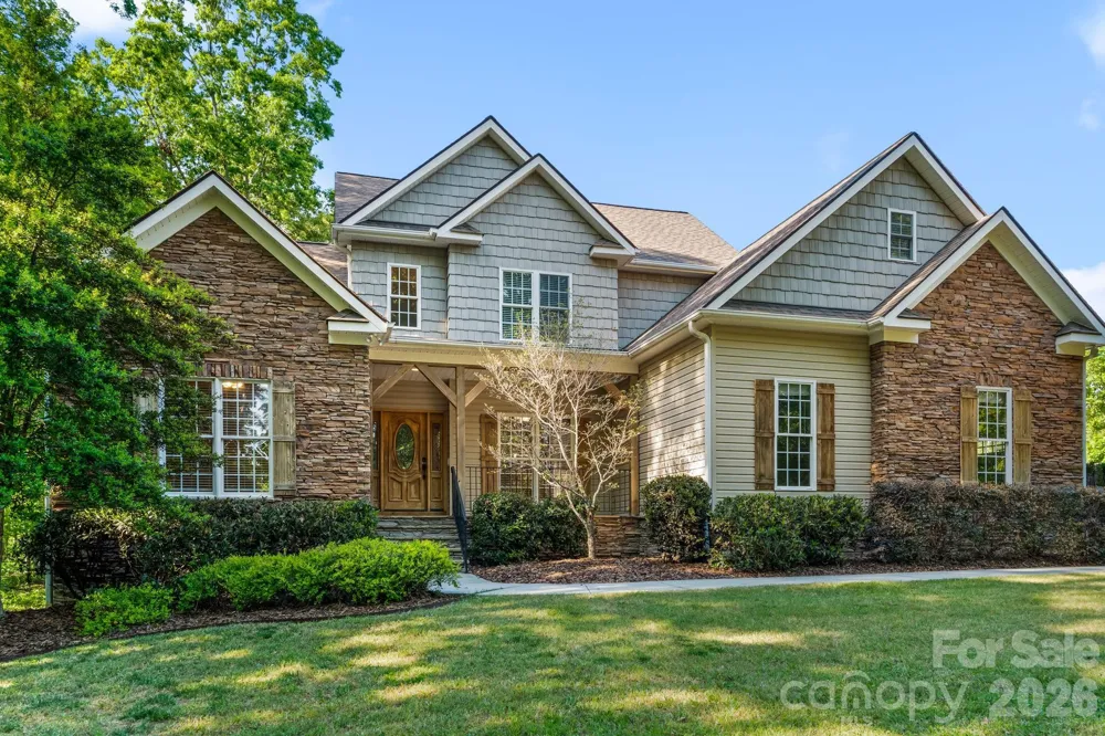 3321 Lower Lake Road Thomasville, NC 27360