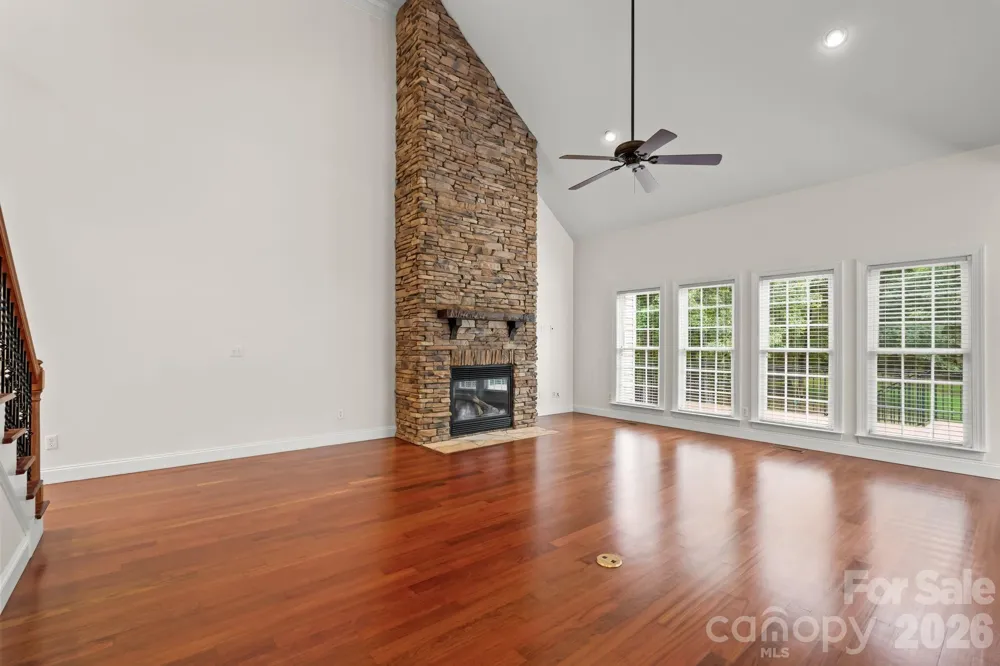 3321 Lower Lake Road Thomasville, NC 27360