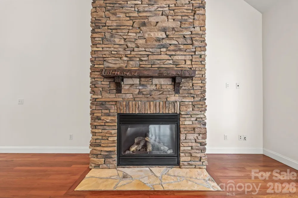 3321 Lower Lake Road Thomasville, NC 27360