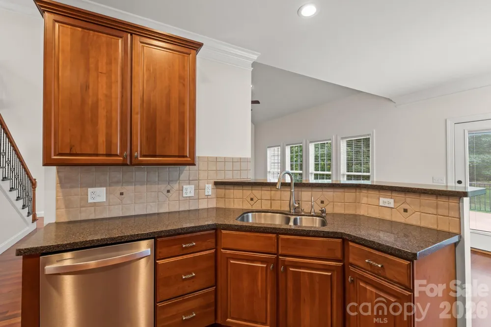 3321 Lower Lake Road Thomasville, NC 27360