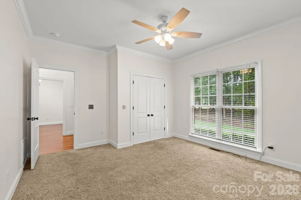3321 Lower Lake Road Thomasville, NC 27360