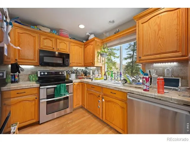 842 Unger Mountain Road Bellvue, CO 80512