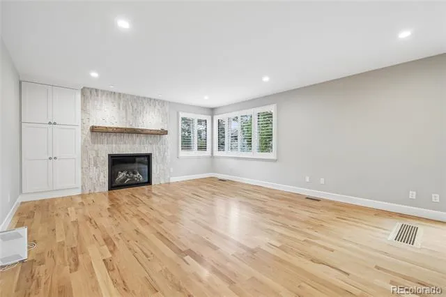 5940 S Cimarron Way Littleton, CO 80123