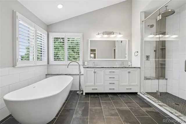 5940 S Cimarron Way Littleton, CO 80123