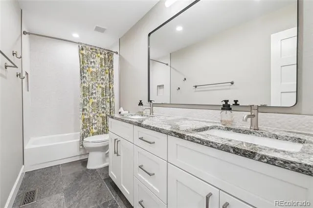 5940 S Cimarron Way Littleton, CO 80123