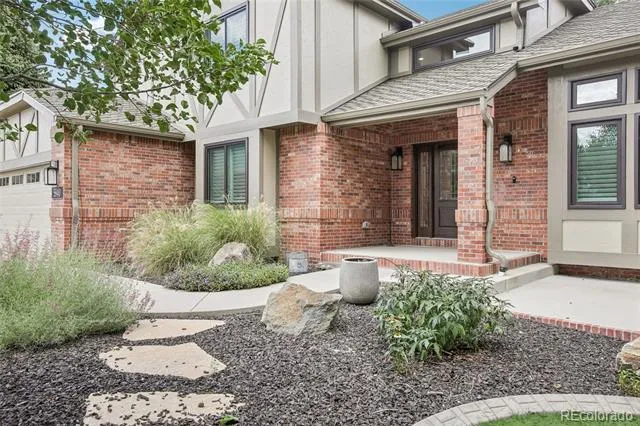 5940 S Cimarron Way Littleton, CO 80123