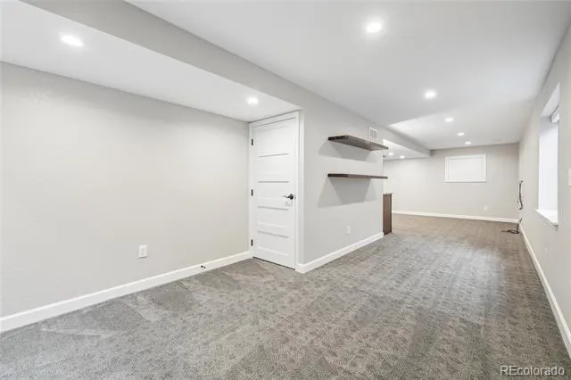 5940 S Cimarron Way Littleton, CO 80123