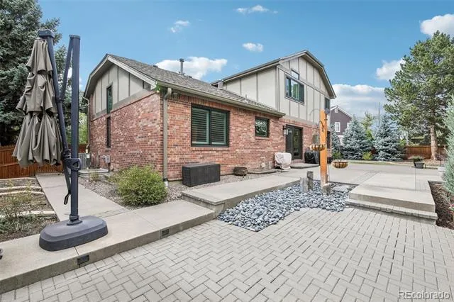 5940 S Cimarron Way Littleton, CO 80123