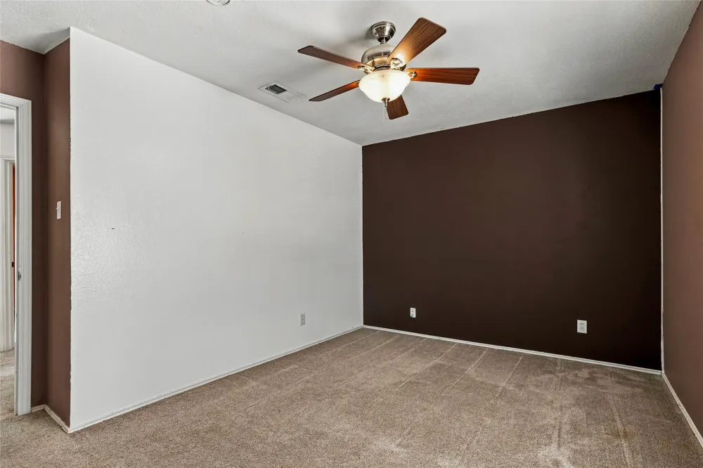 5203 Rio Court Arlington, TX 76017