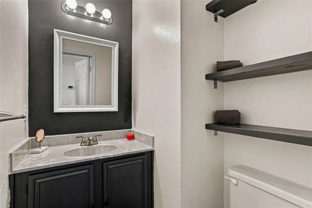 5203 Rio Court Arlington, TX 76017