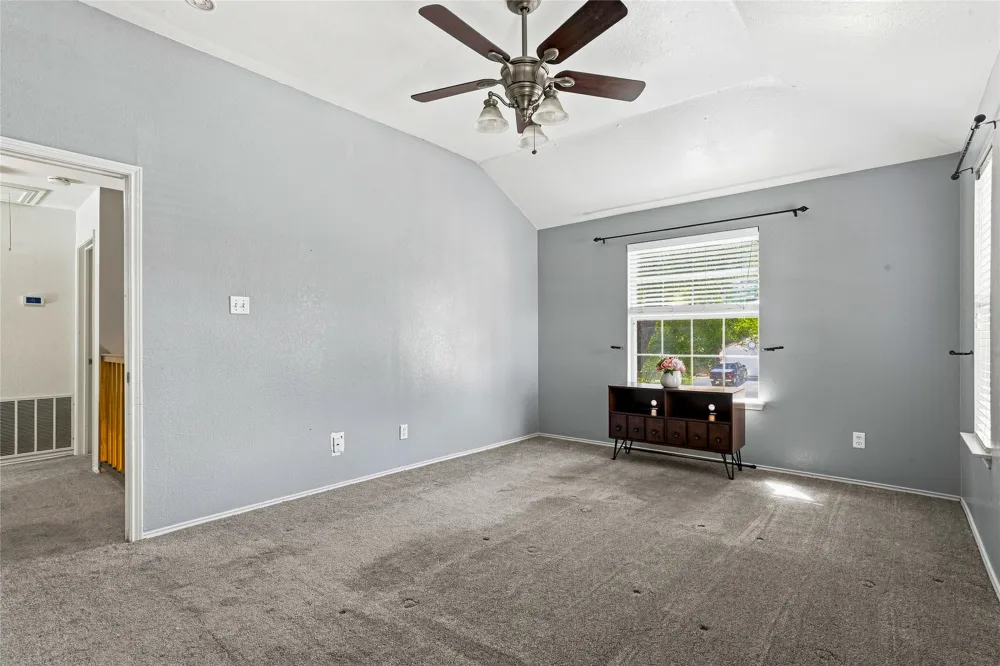 5203 Rio Court Arlington, TX 76017