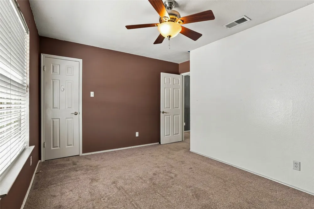 5203 Rio Court Arlington, TX 76017
