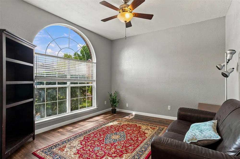 5203 Rio Court Arlington, TX 76017