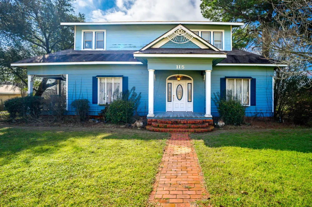 115 E Brazos Wortham, TX 76693