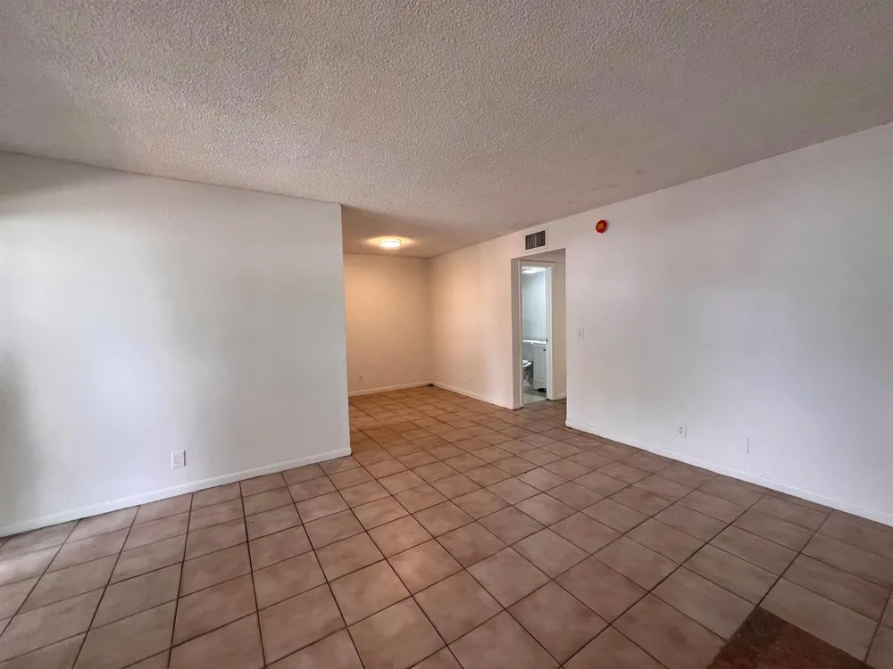 645 SW 20TH COURT #0020 Delray Beach, FL 33445