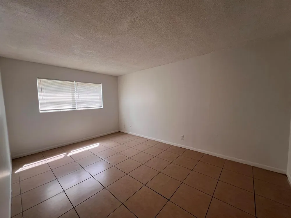 645 SW 20TH COURT #0020 Delray Beach, FL 33445