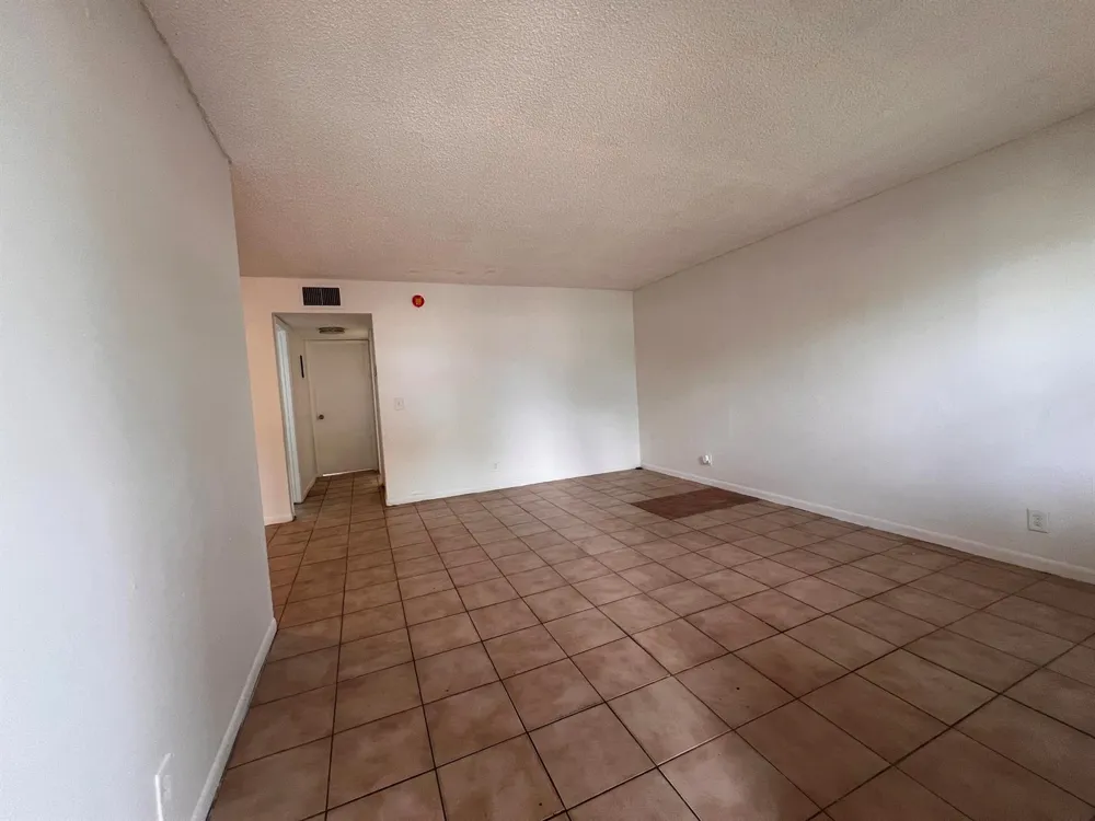 645 SW 20TH COURT #0020 Delray Beach, FL 33445
