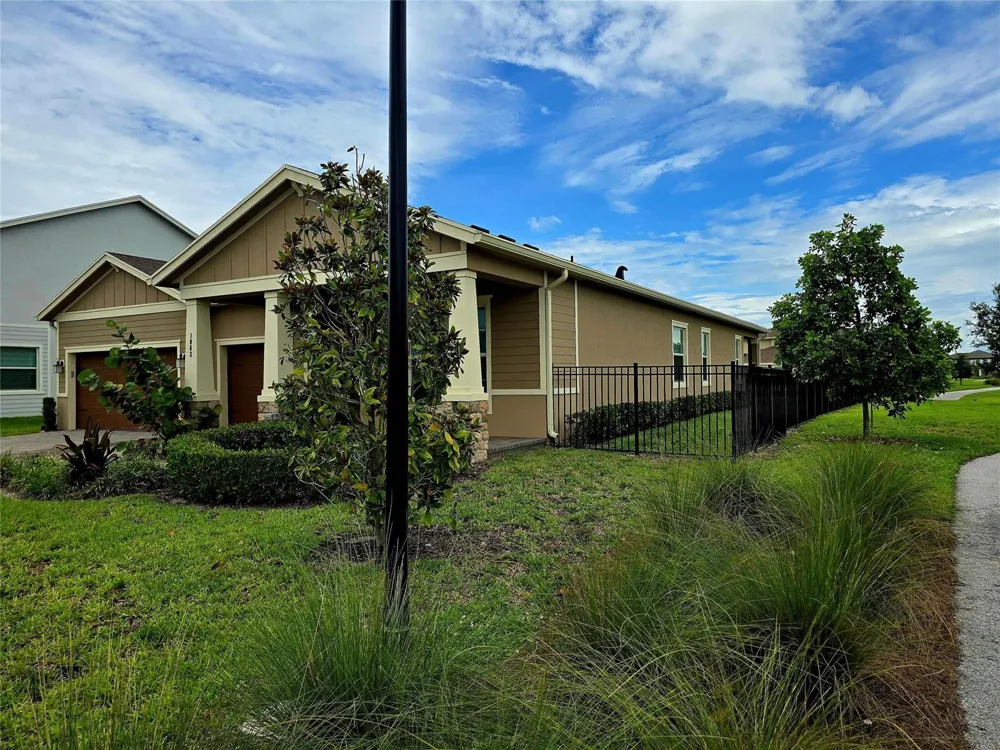 1083 Tangled Orchard Trace Loxahatchee, FL 33470