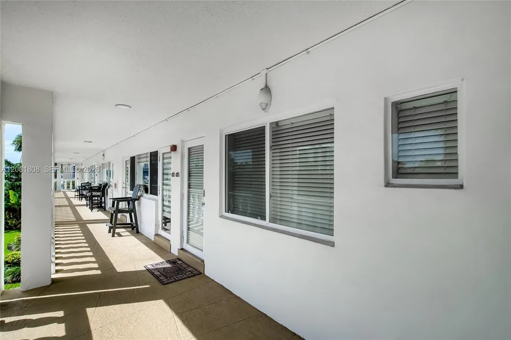 2895 NE 32nd St #205 Fort Lauderdale, FL 33306