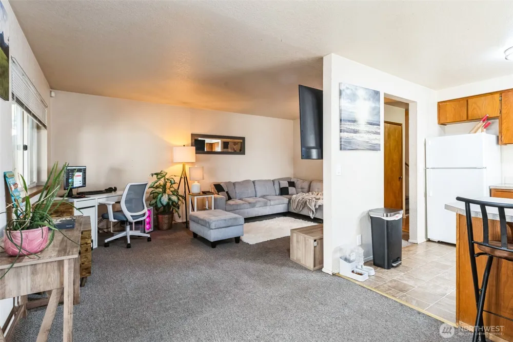 126 W Casino Road #13 Everett, WA 98204