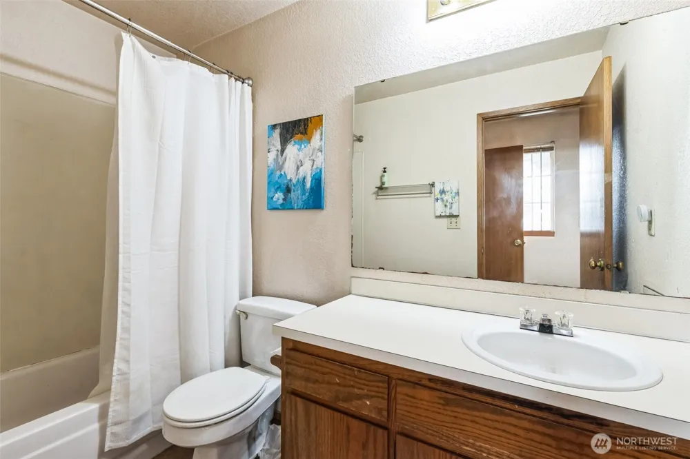 126 W Casino Road #13 Everett, WA 98204