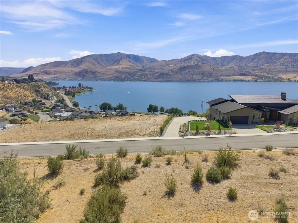 127 Crystal Crest Drive Chelan, WA 98816