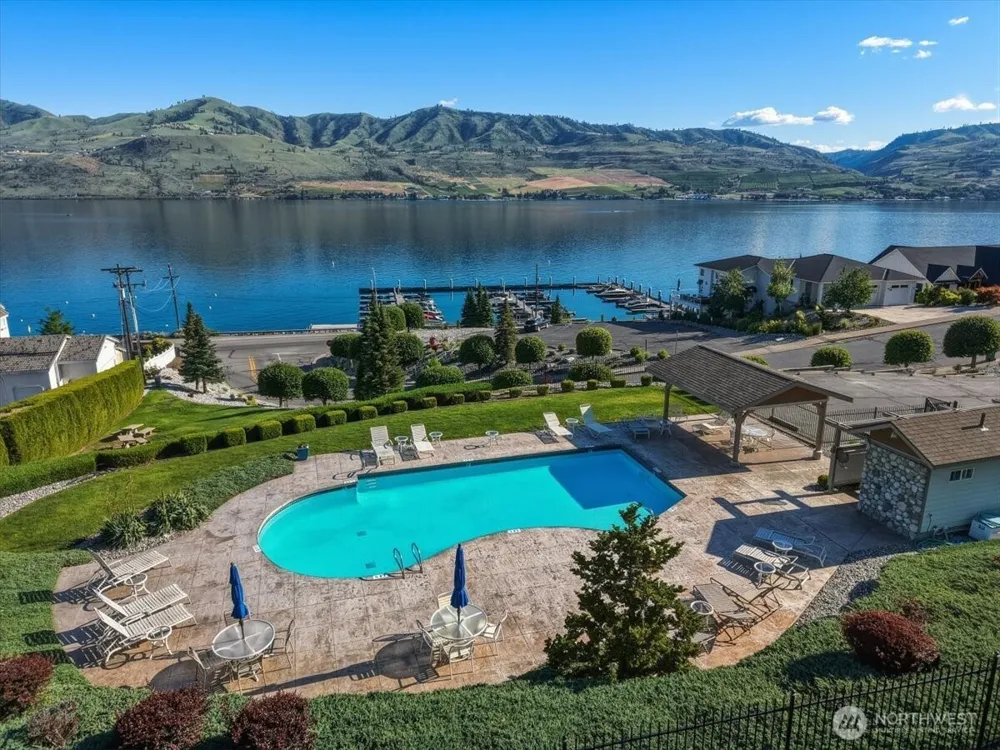 127 Crystal Crest Drive Chelan, WA 98816
