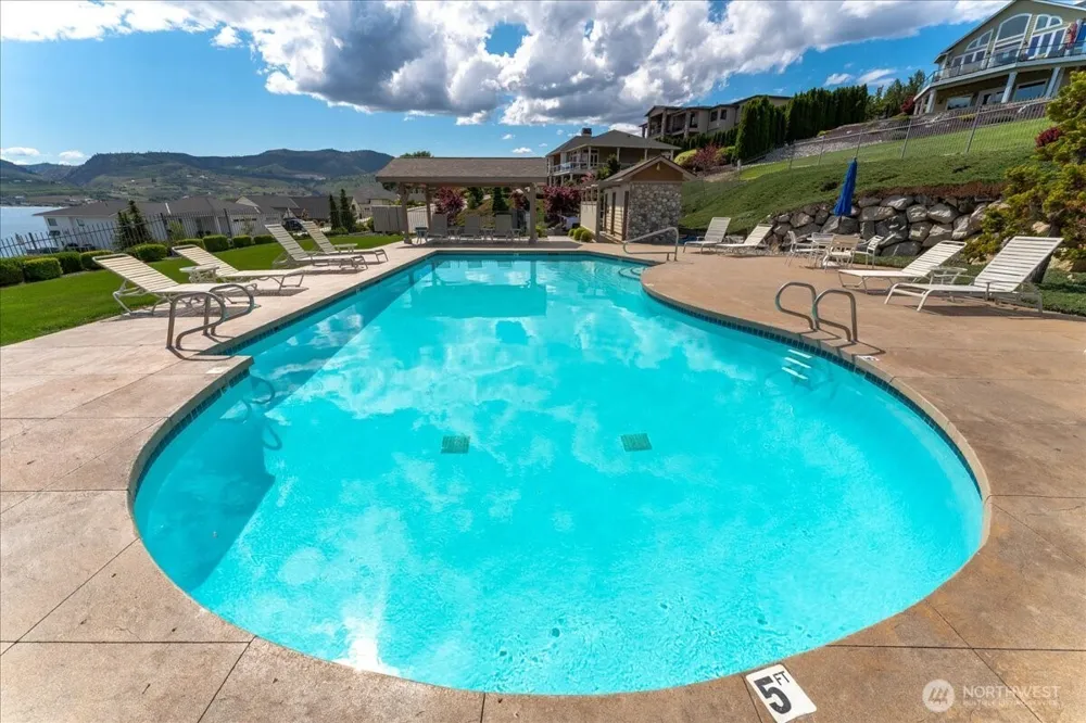 127 Crystal Crest Drive Chelan, WA 98816